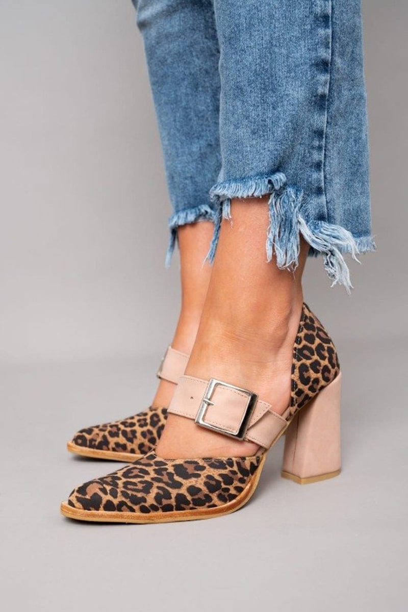 Ilana™ | Talons carrés avec un imprimé léopard audacieux