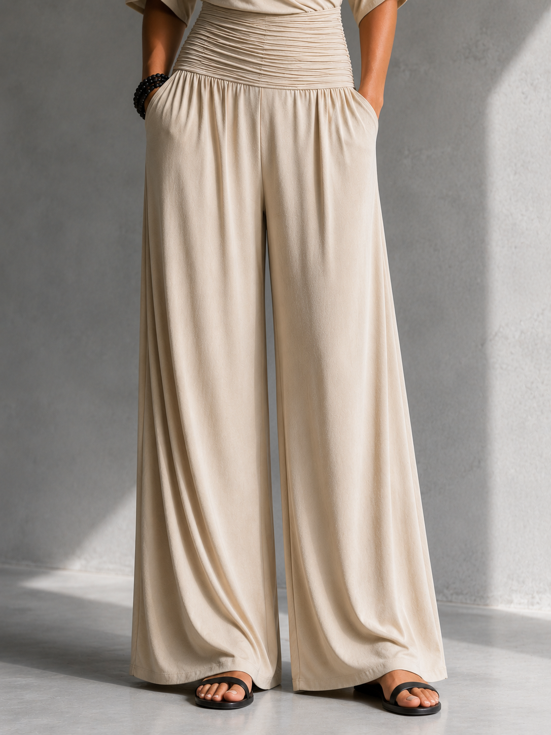 Alia | Ensemble élégant à effet portefeuille et jambes larges