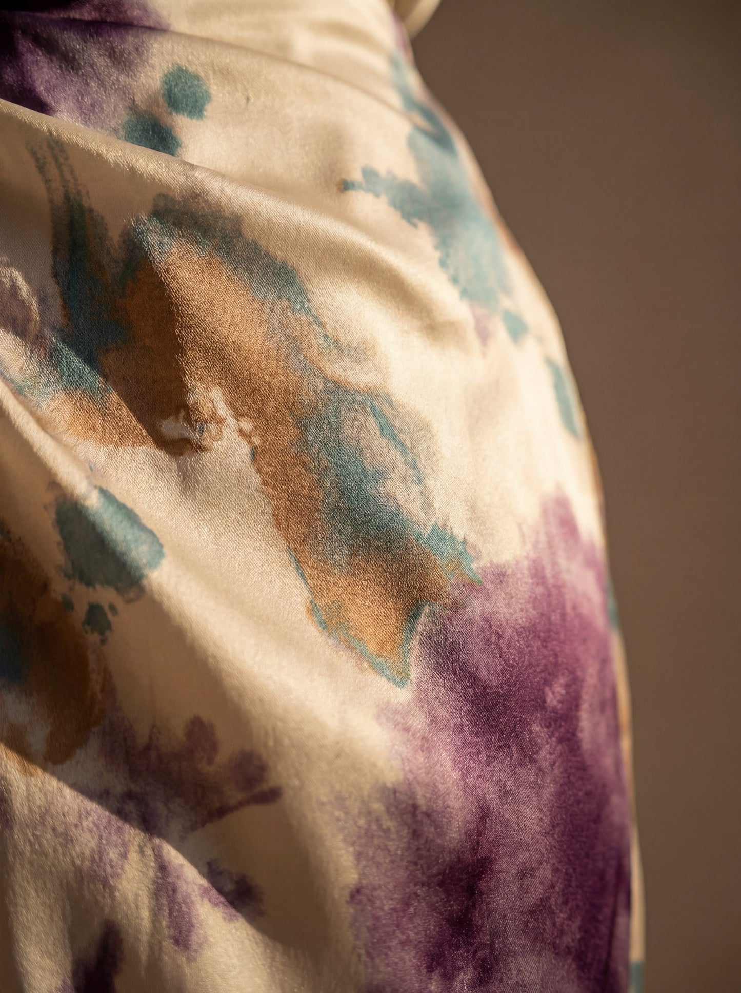 Valeria : robe à encolure en V