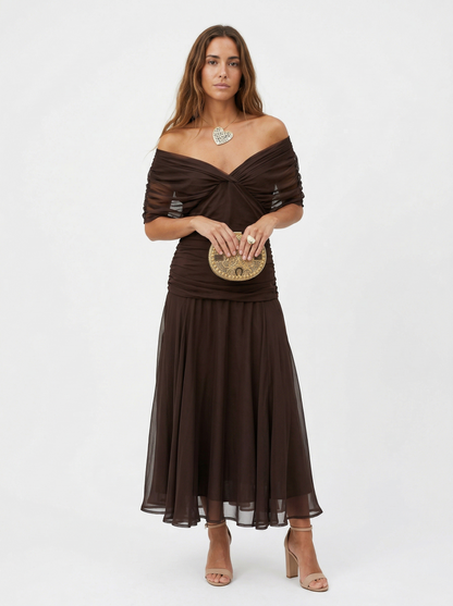 Robe longue à encolure en V