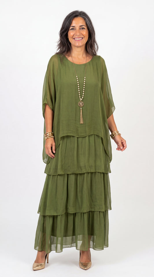 Robe longue artistique : coupe ample, design de manches chauve-souris et élégance fluide