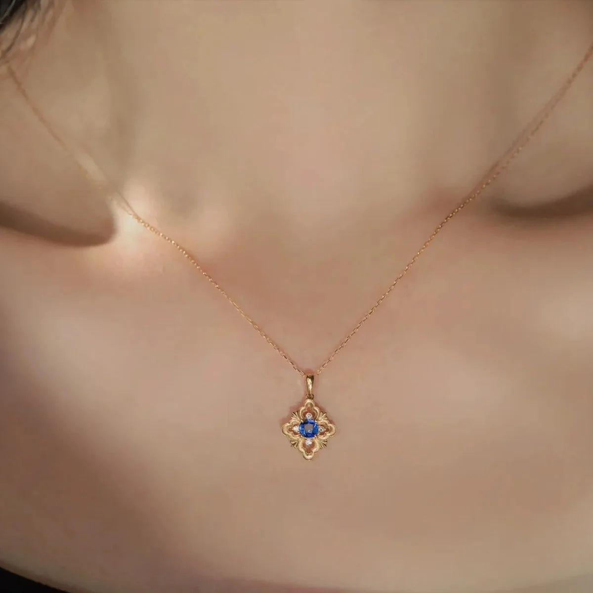 Collier Rétro Argent 925 avec Zircon Bleu
