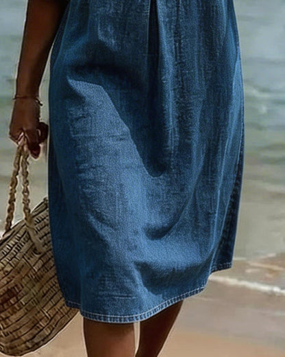 Robe avec imprimé de feuilles de lotus et manches en jean