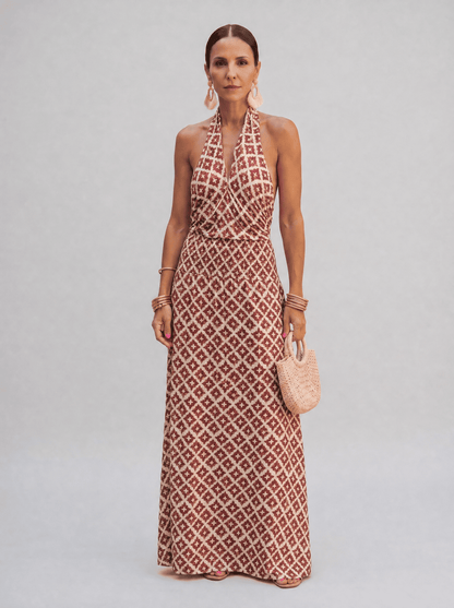 Robe élégante aux épaules dénudées